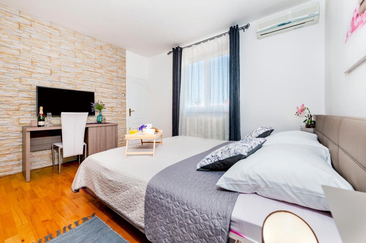 Apartment & Rooms Graciela Rovinj Exterior photo