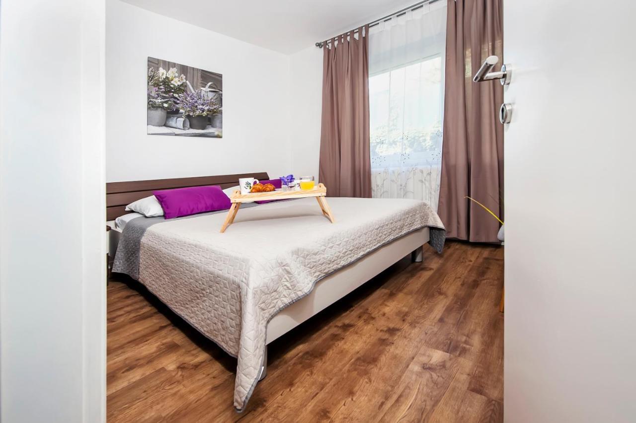 Apartment & Rooms Graciela Rovinj Exterior photo